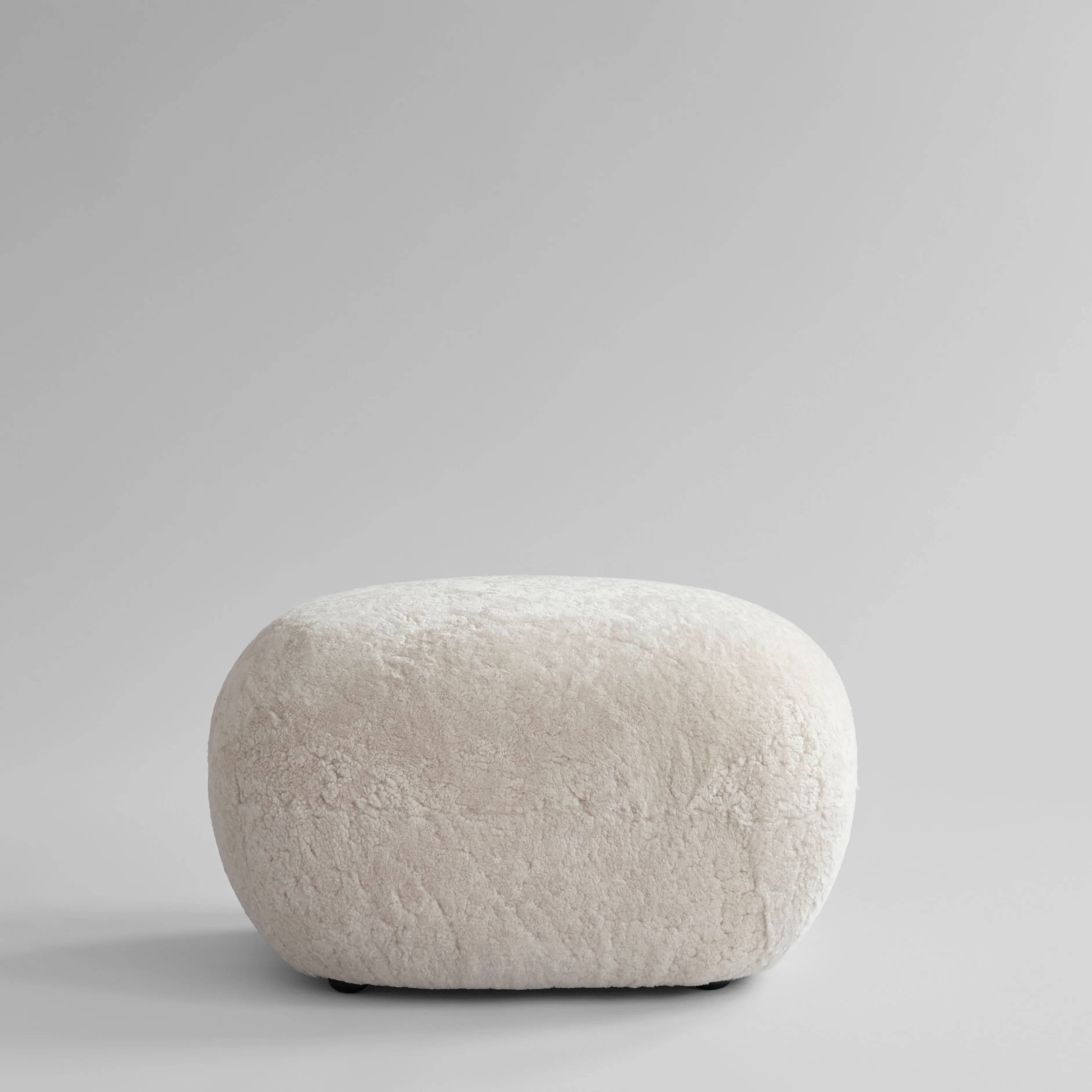 Пуф Toe Ottoman — Sheepskin 1