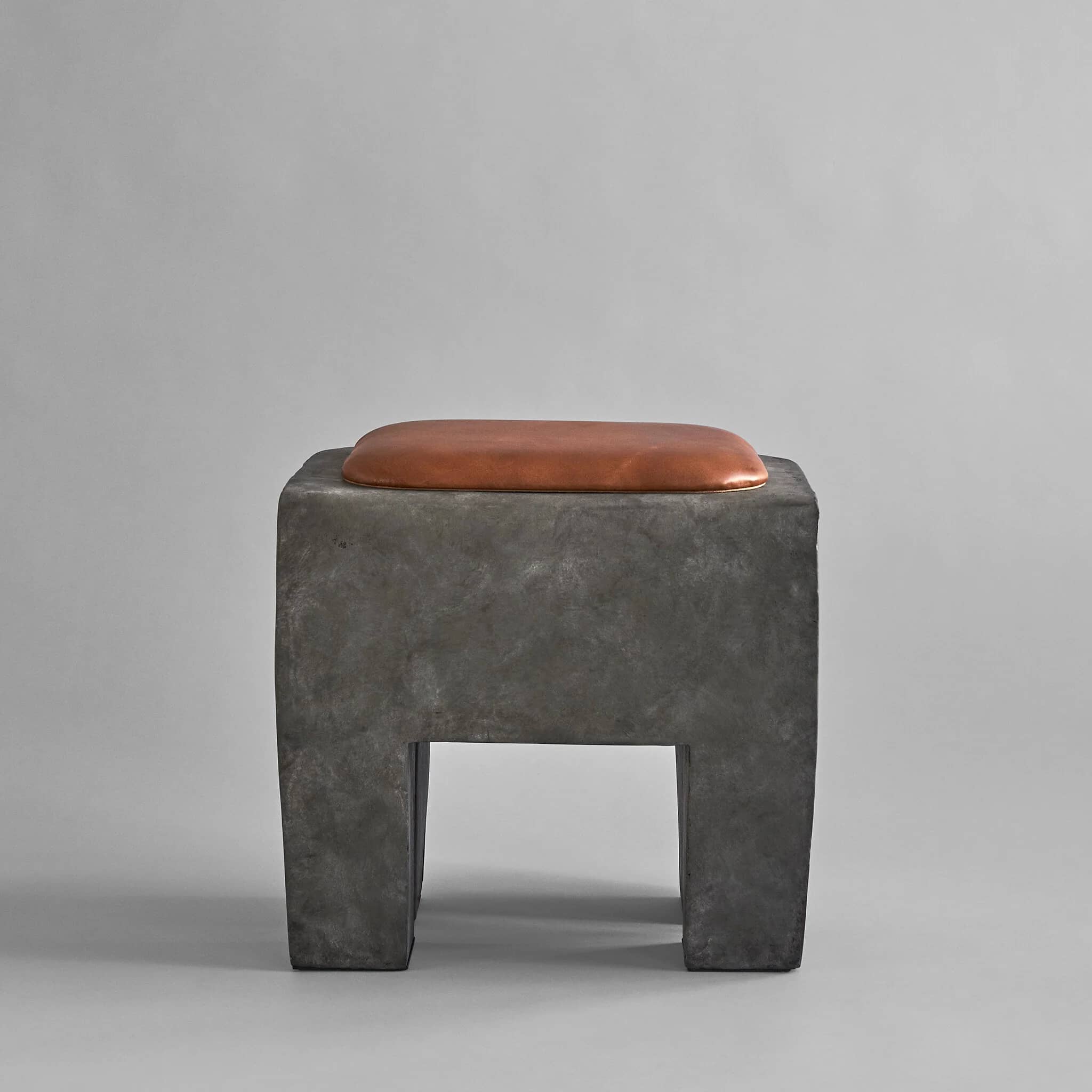 Подушка Sculpt Stool Cushion — Leather 8