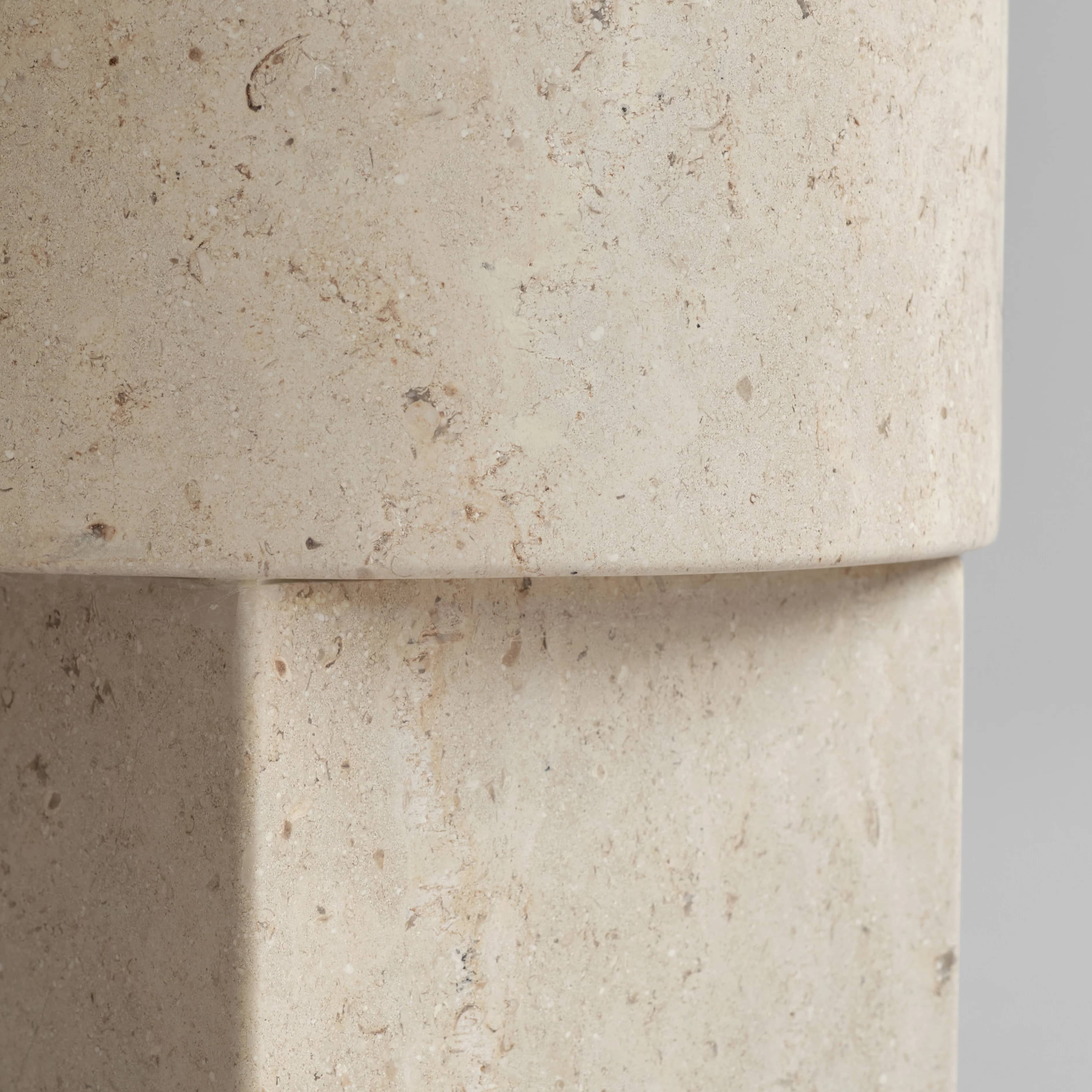 Приставной столик Column Table — Limestone 6