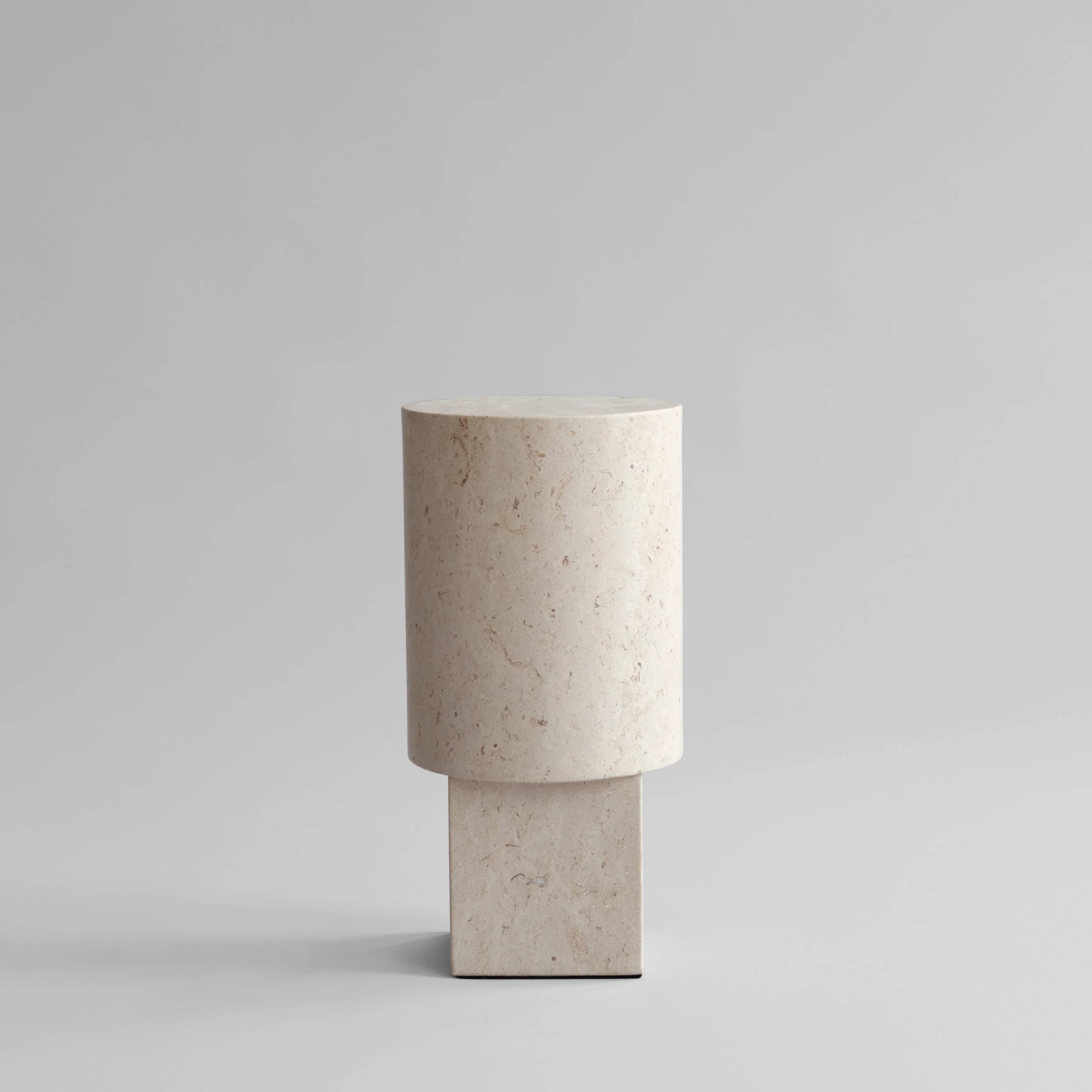 Приставной столик Column Table — Limestone 1