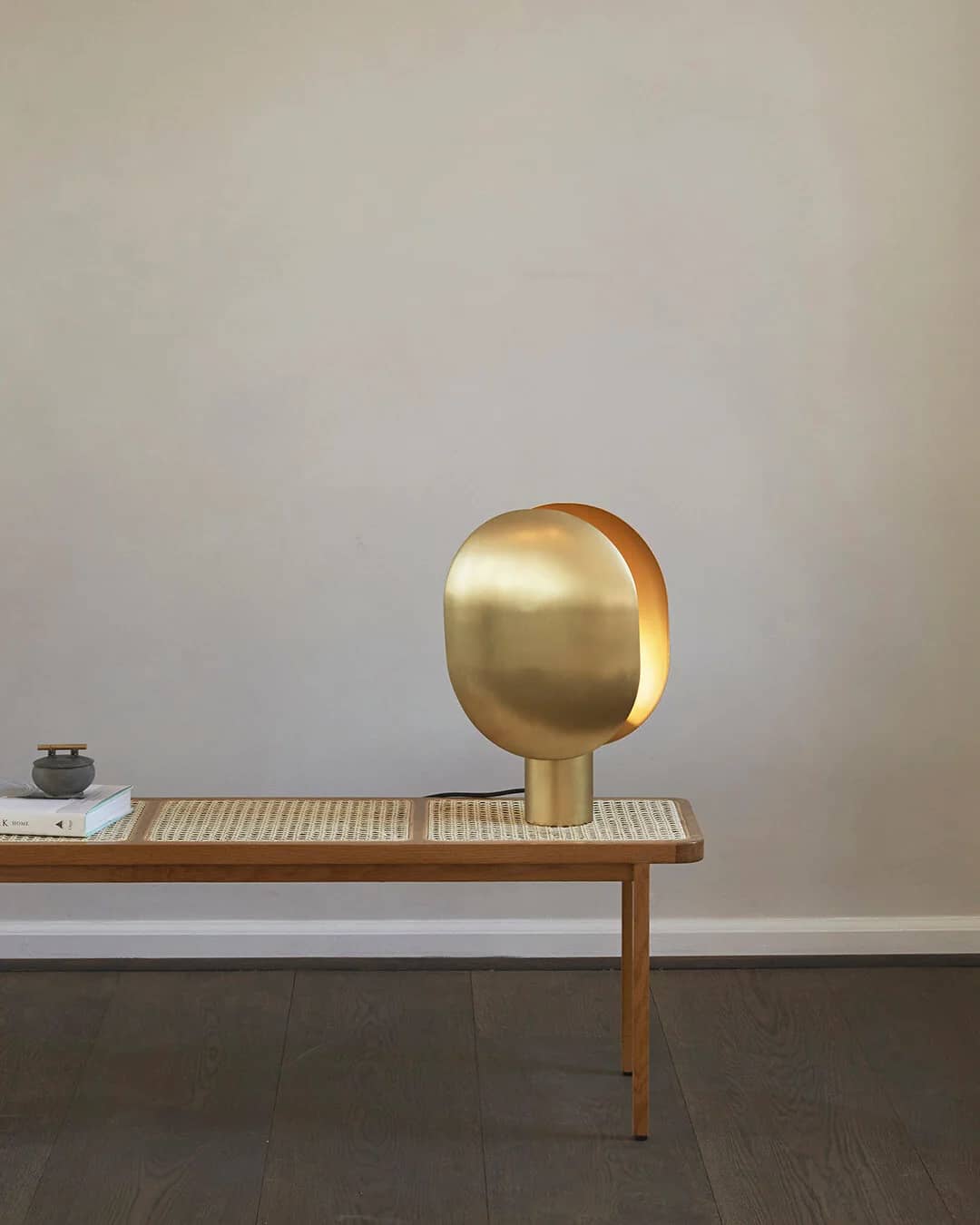 Настольный светильник Clam — Brass 5