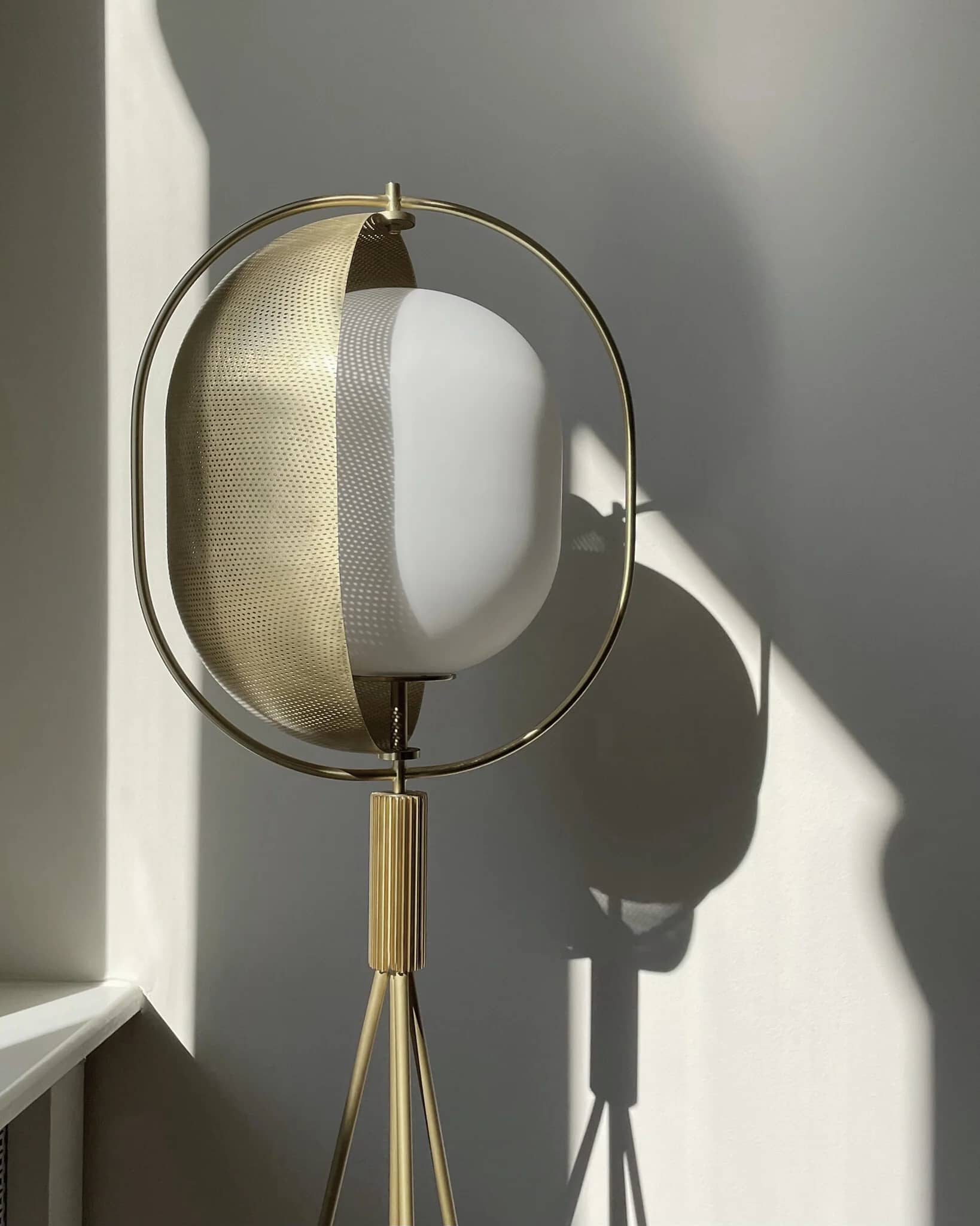 Напольный светильник Pearl — Brass 4