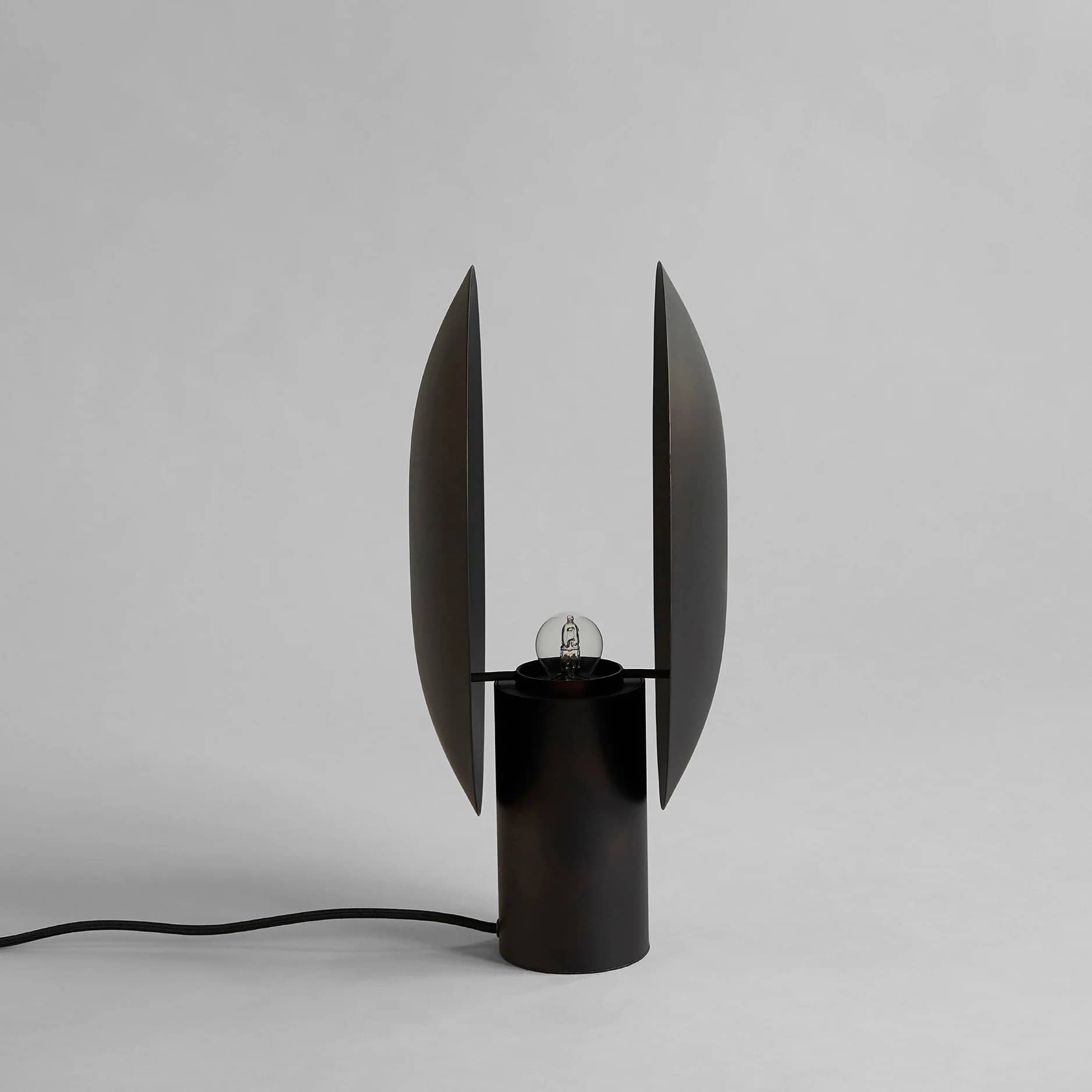 Настольный светильник Clam — Burned Black 4