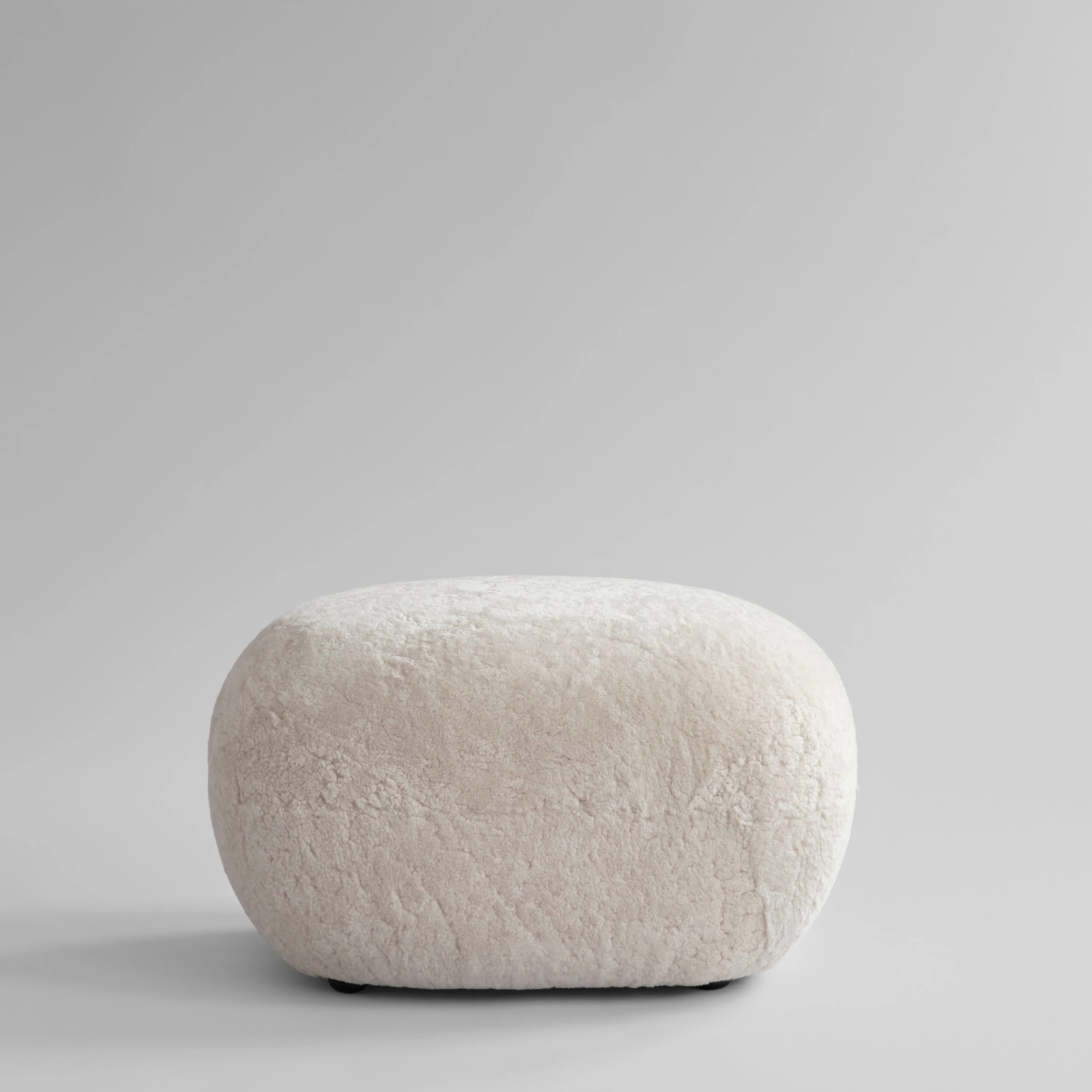 Пуф Toe Ottoman — Sheepskin