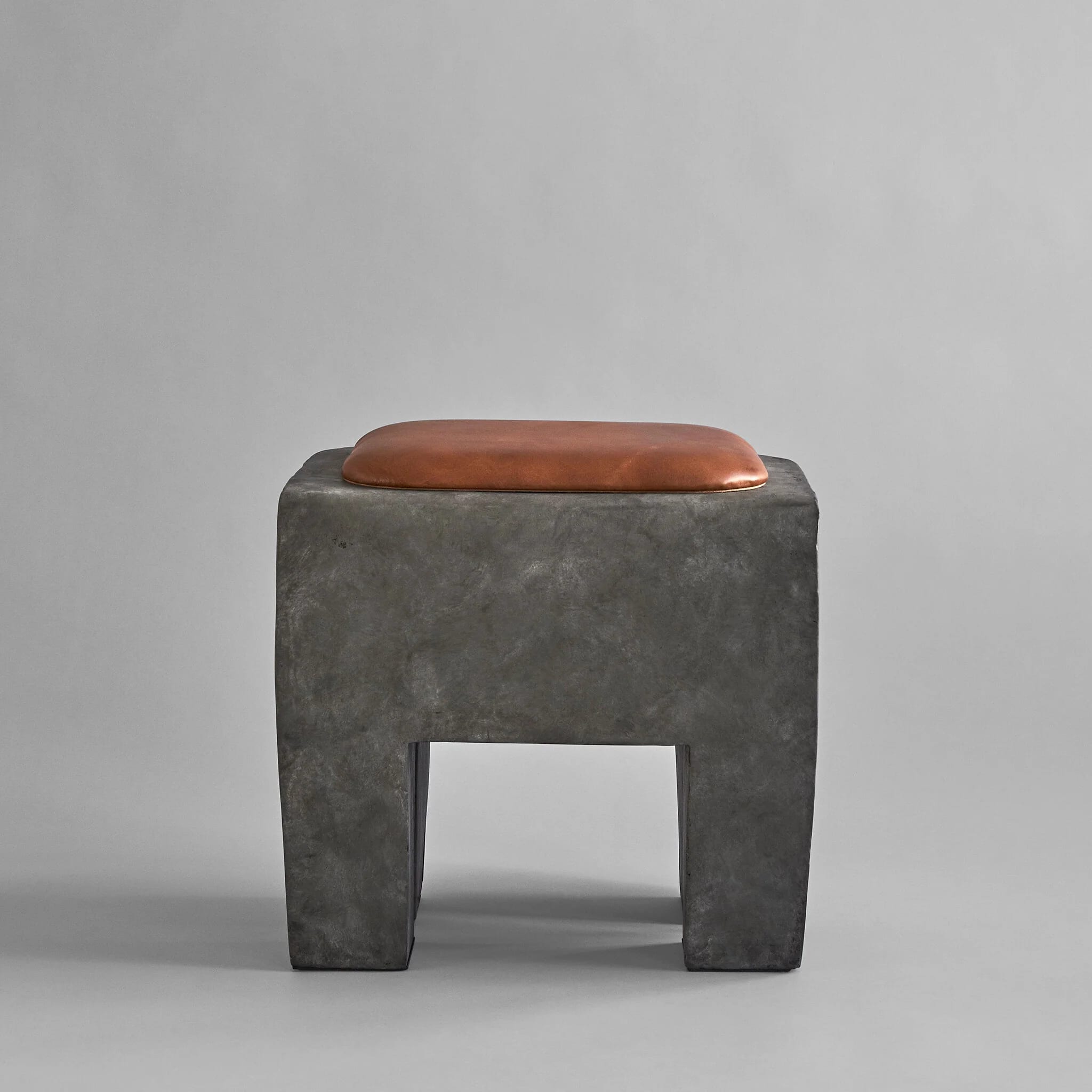 Подушка Sculpt Stool Cushion — Leather
