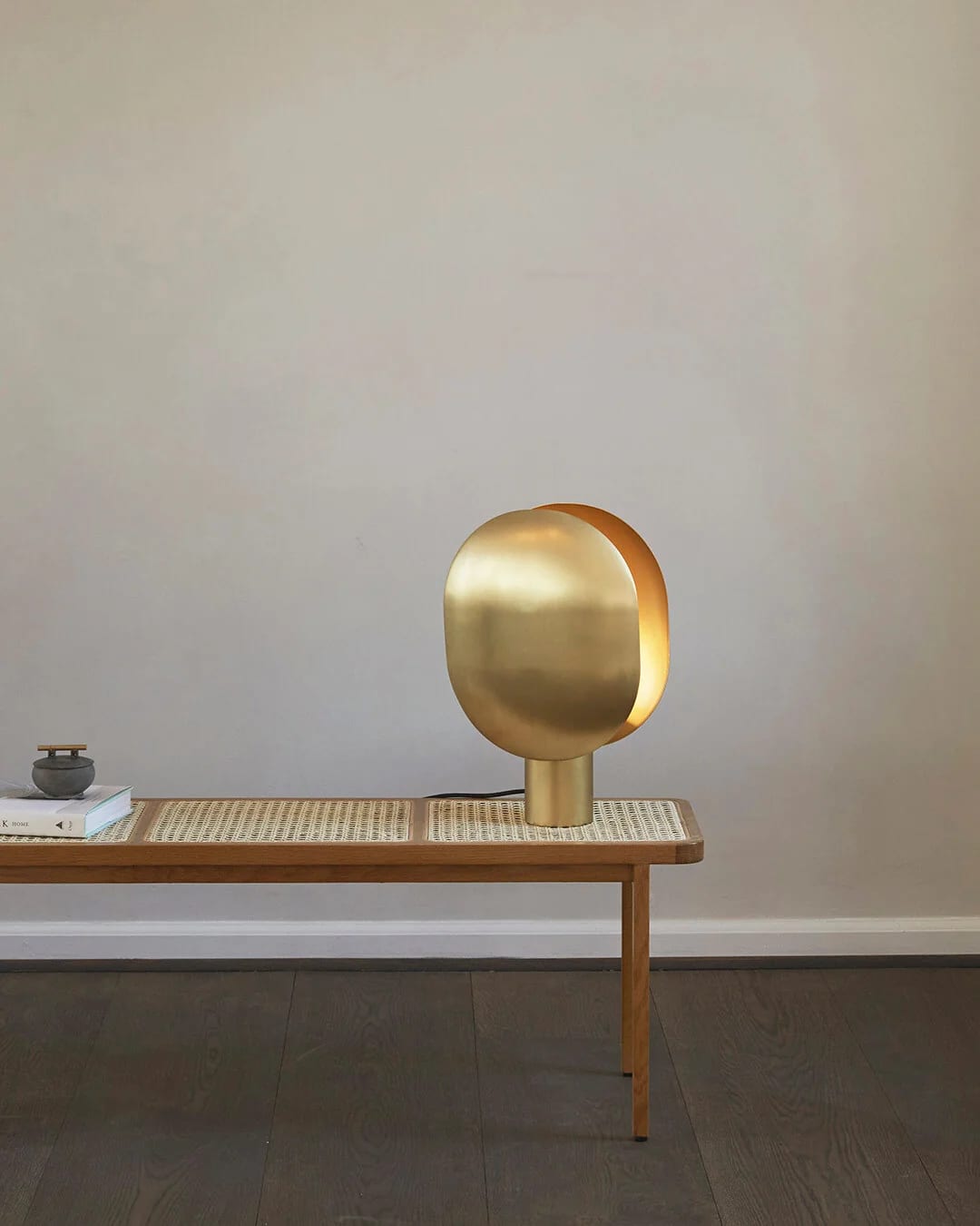 Настольный светильник Clam — Brass