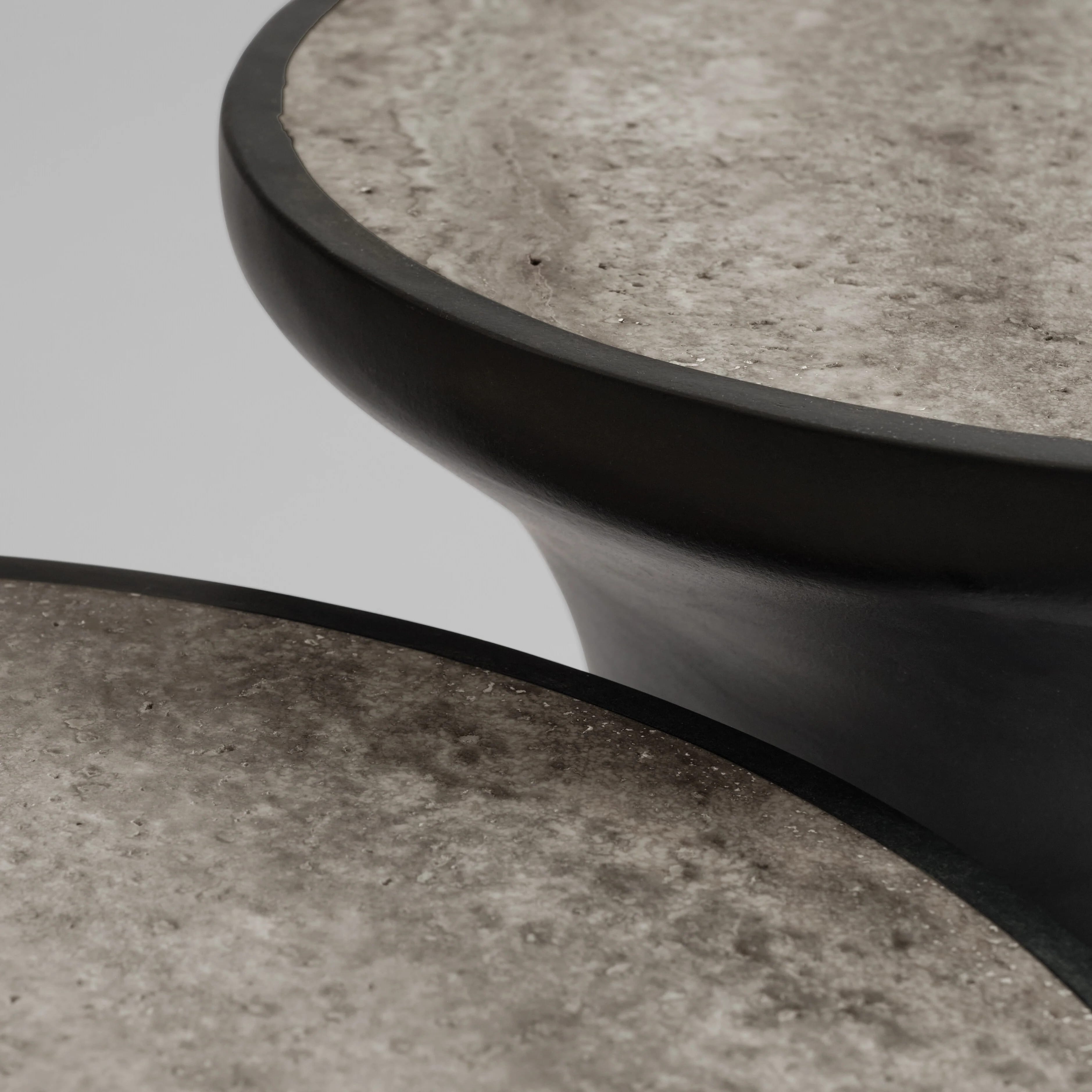 Приставной столик Trumpet Tall — Silver Travertine