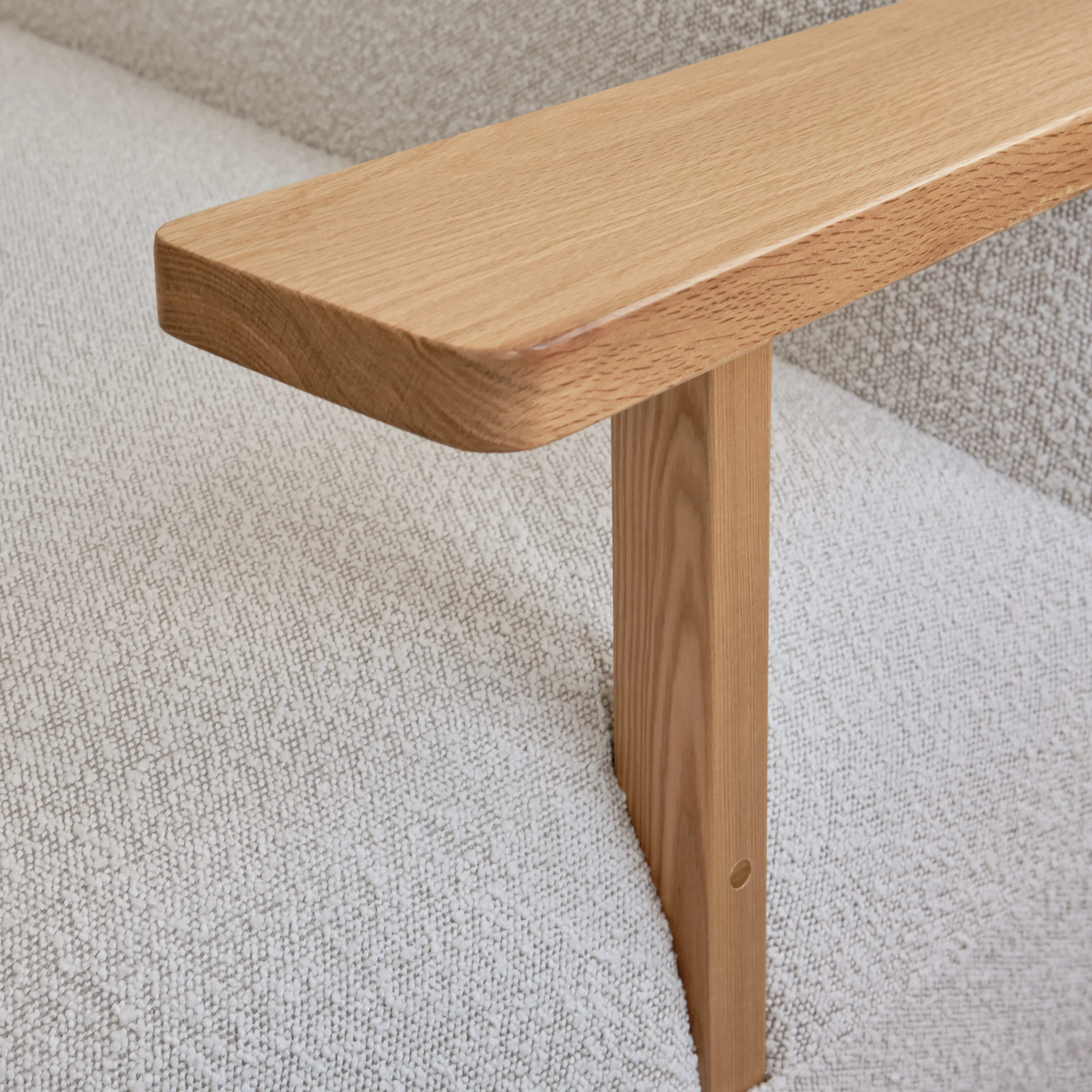 Кресло Toe Chair Armrest — Off White
