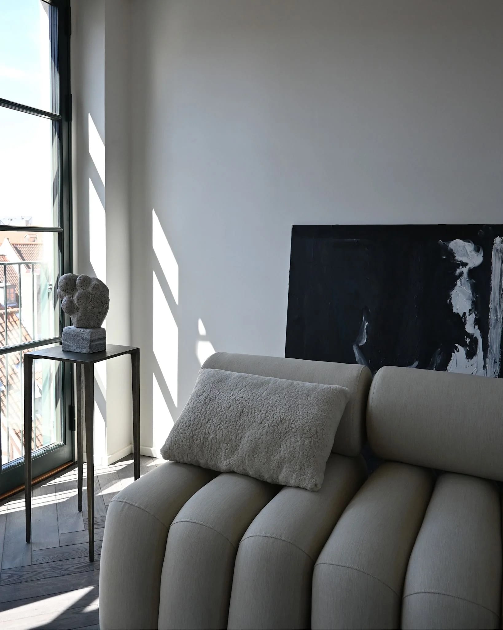 Подушка Makura Pillow 11 — Sandshell Sheepskin