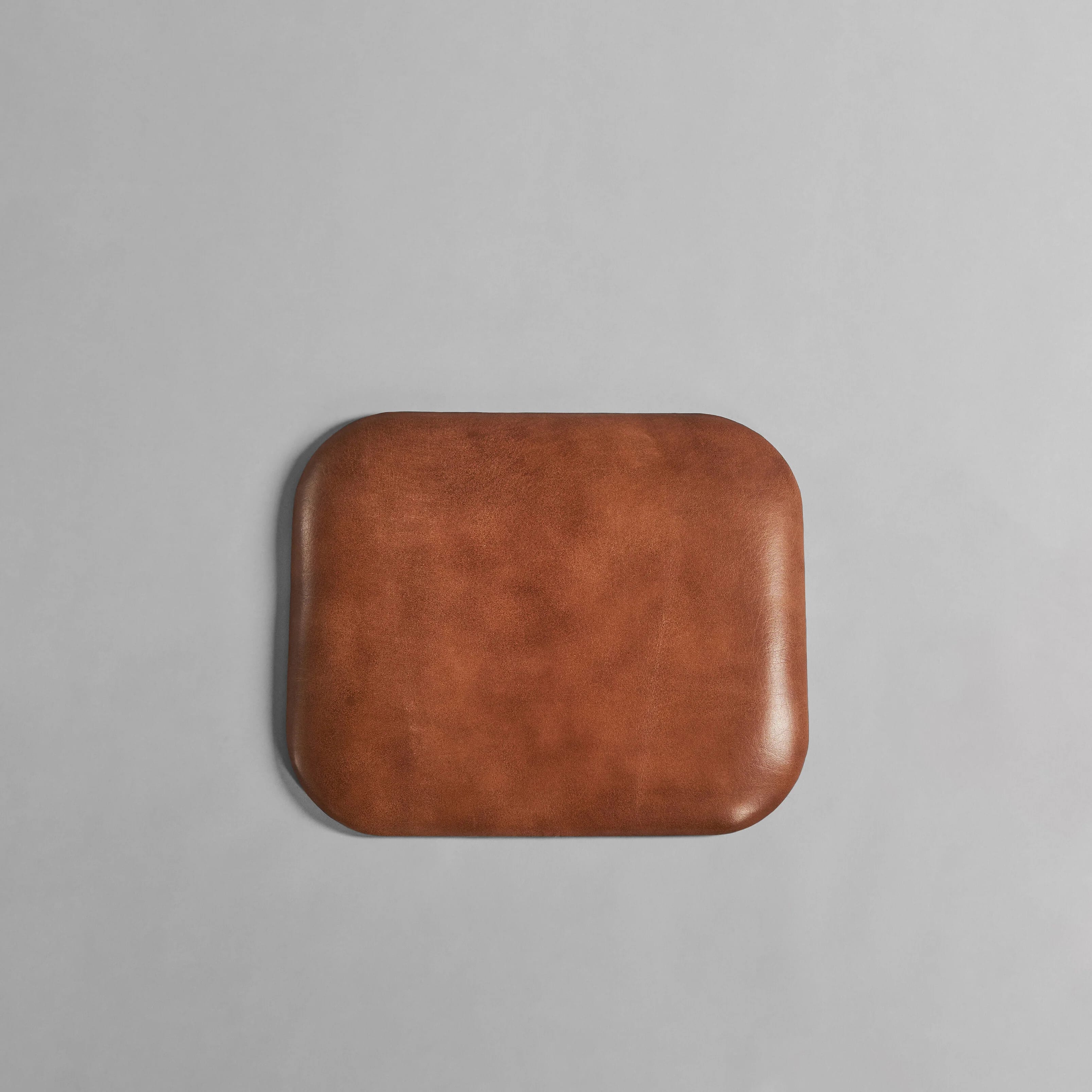 Подушка Sculpt Stool Cushion — Leather