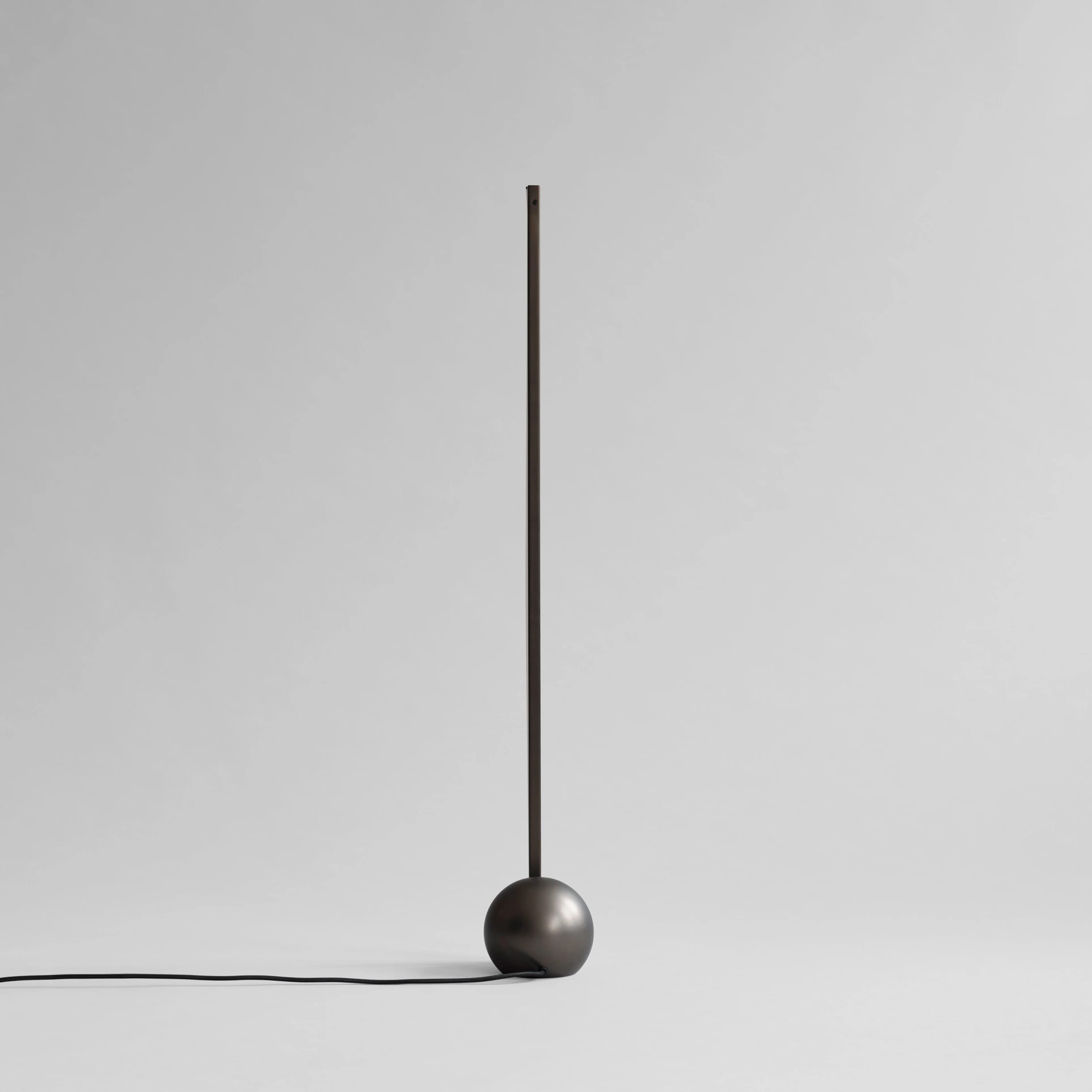Напольный светильник Bow — Bronze