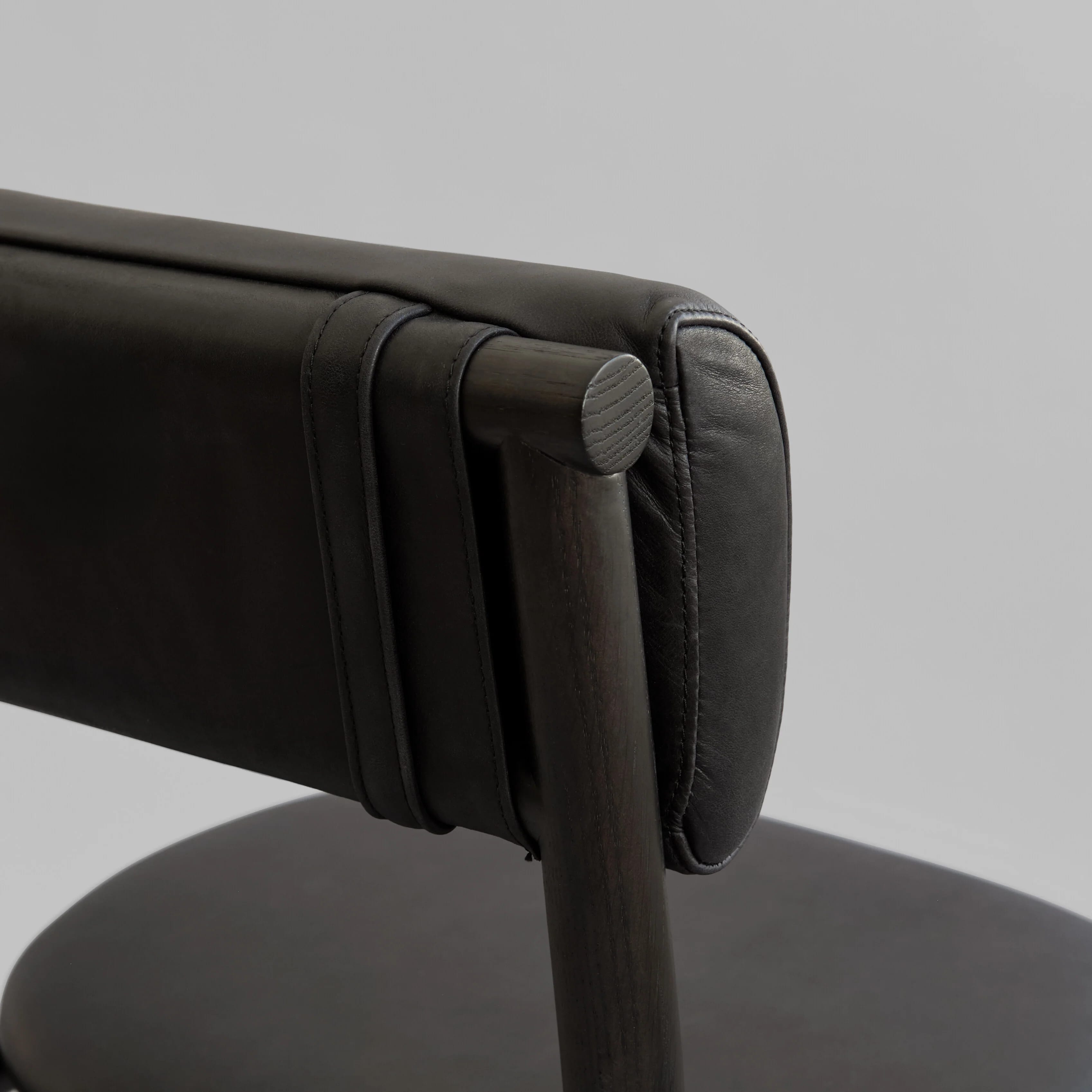 Стул Nama — Aniline leather black