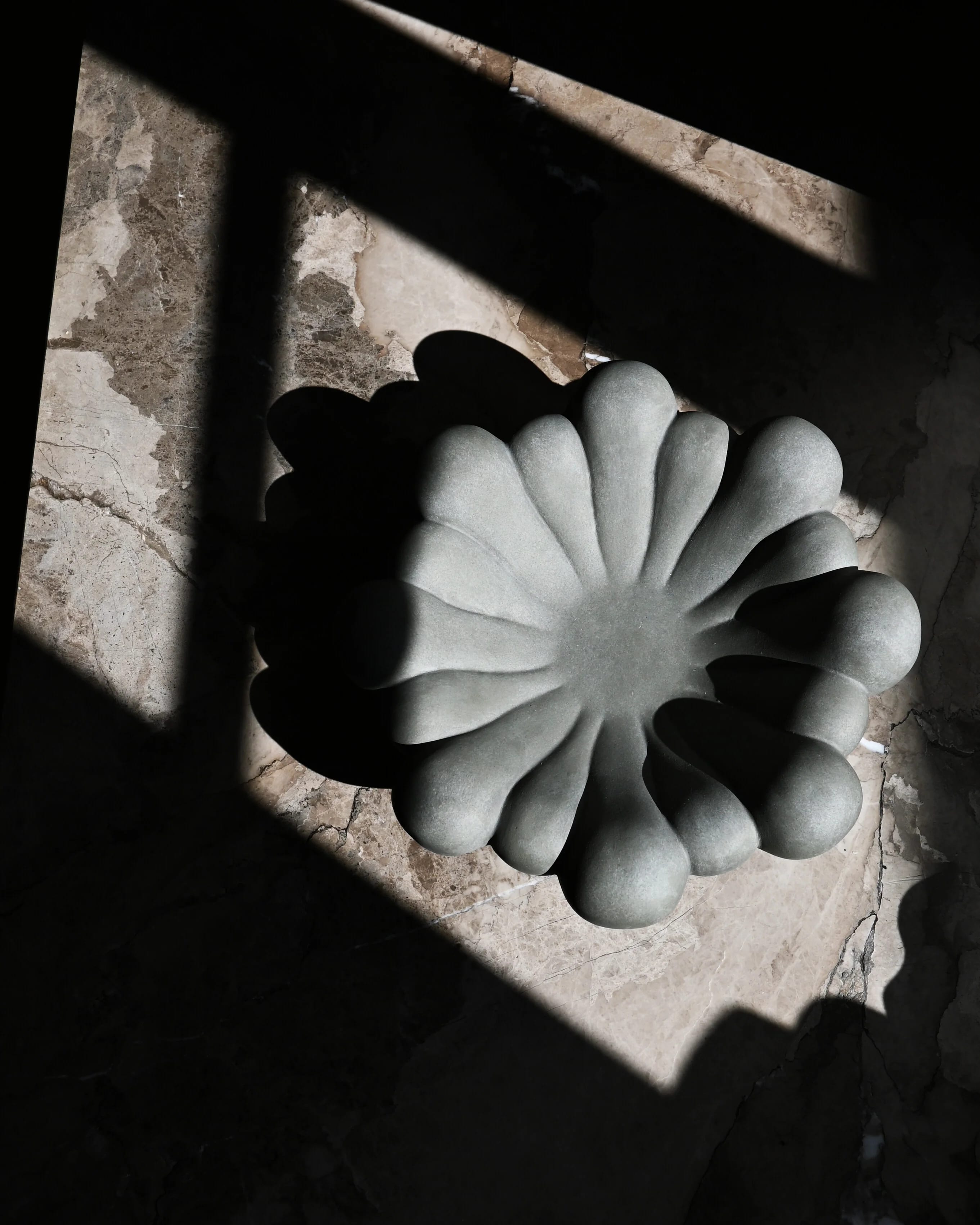 Поднос Bloom Medio — Dark Grey