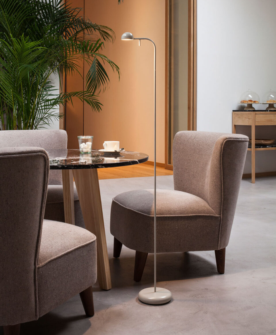 Торшер Pin 1660 от Vibia