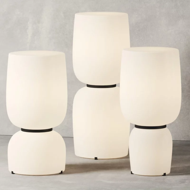 Настольные светильники Ghost от Vibia
