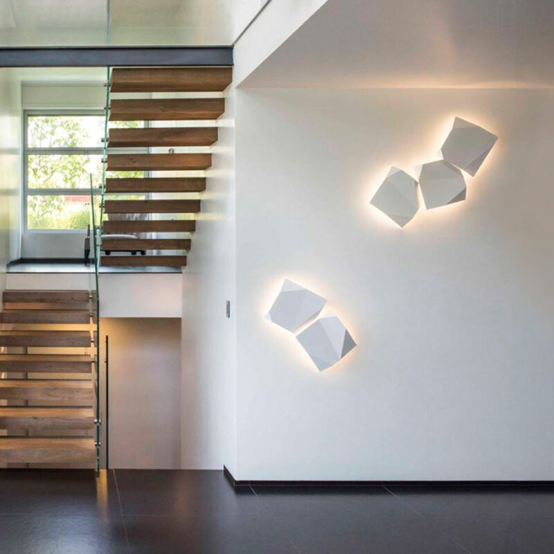 Настенные светильники Origami от Vibia,