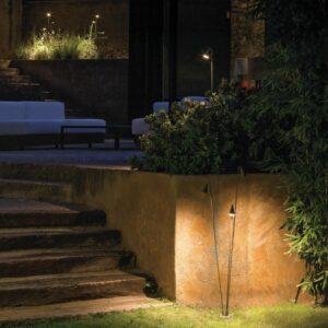 Уличные напольные светильники Brisa от Vibia,