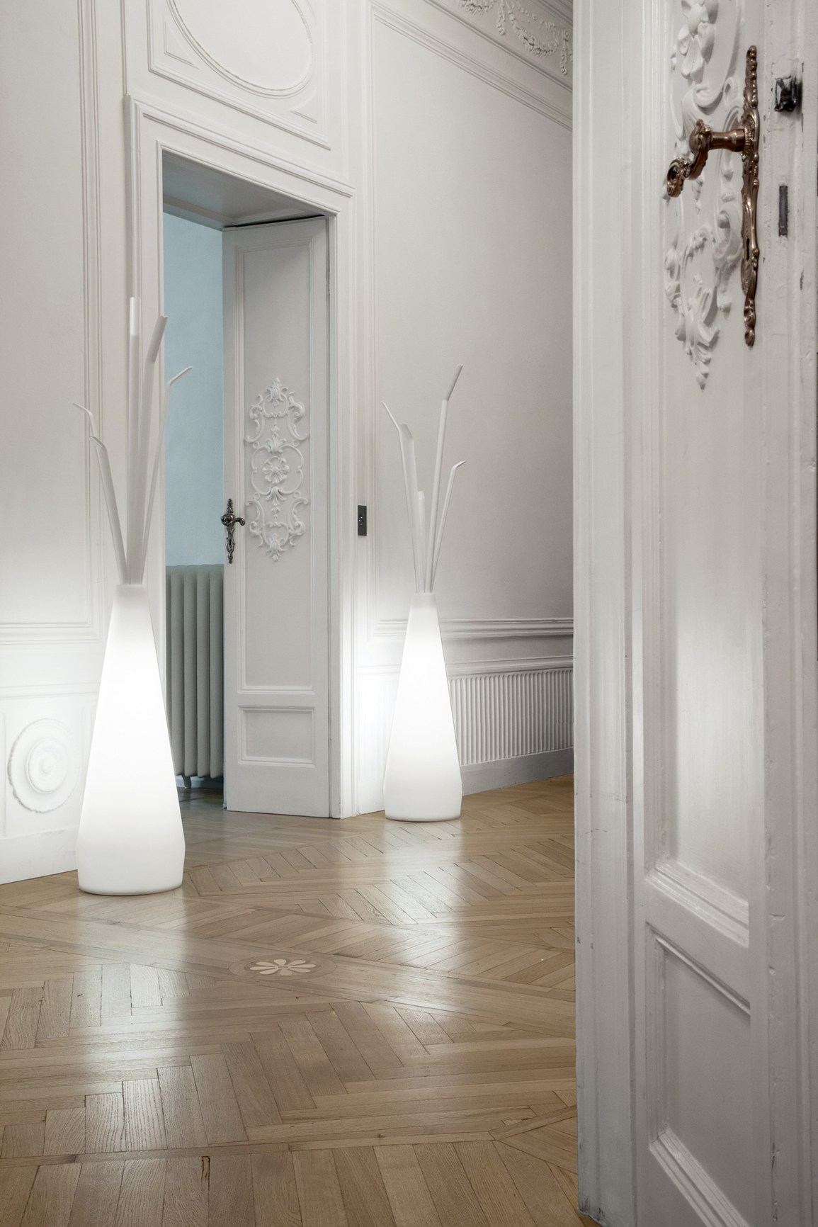 Вешалка с подсветкой Kadou Light