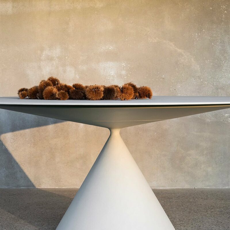 Обеденный стол Clay с Lazy Susan