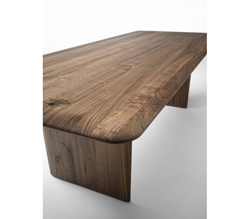 Обеденный стол Vela