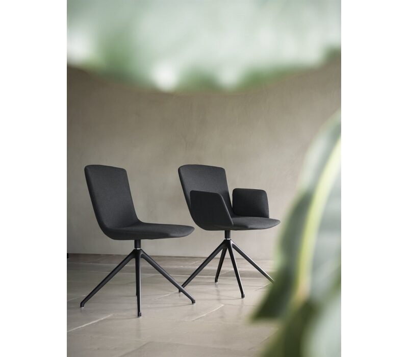 Поворотное кресло Calum Home