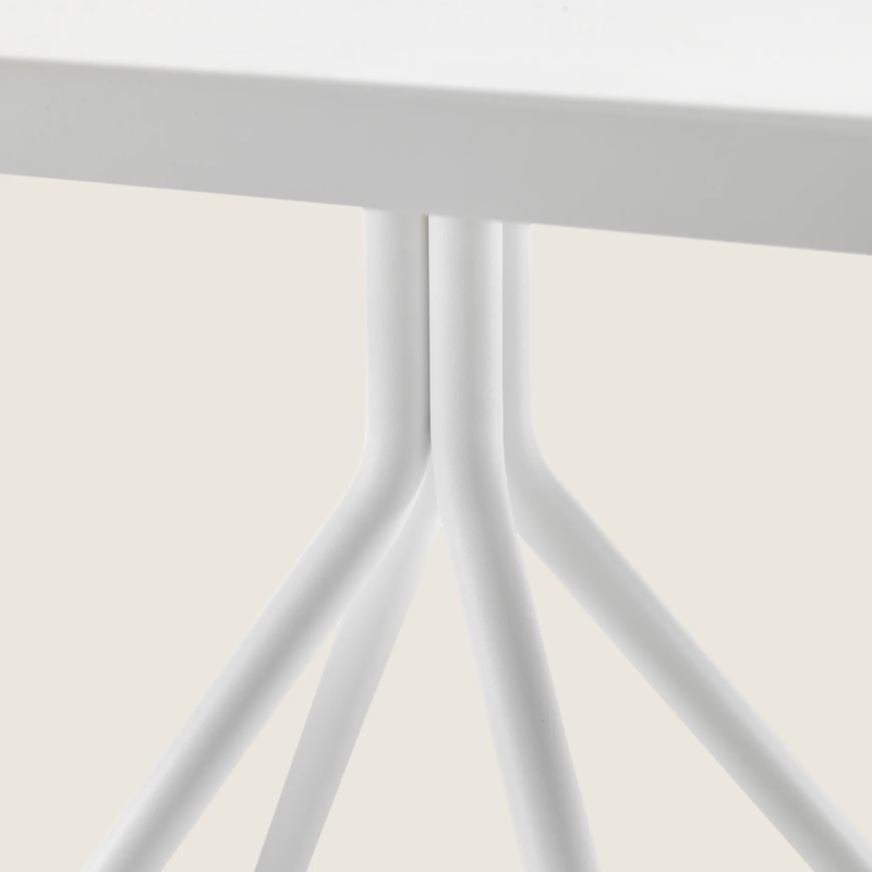 Пристольный столик Academy