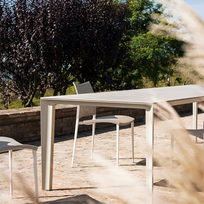 Раздвижной стол Skin