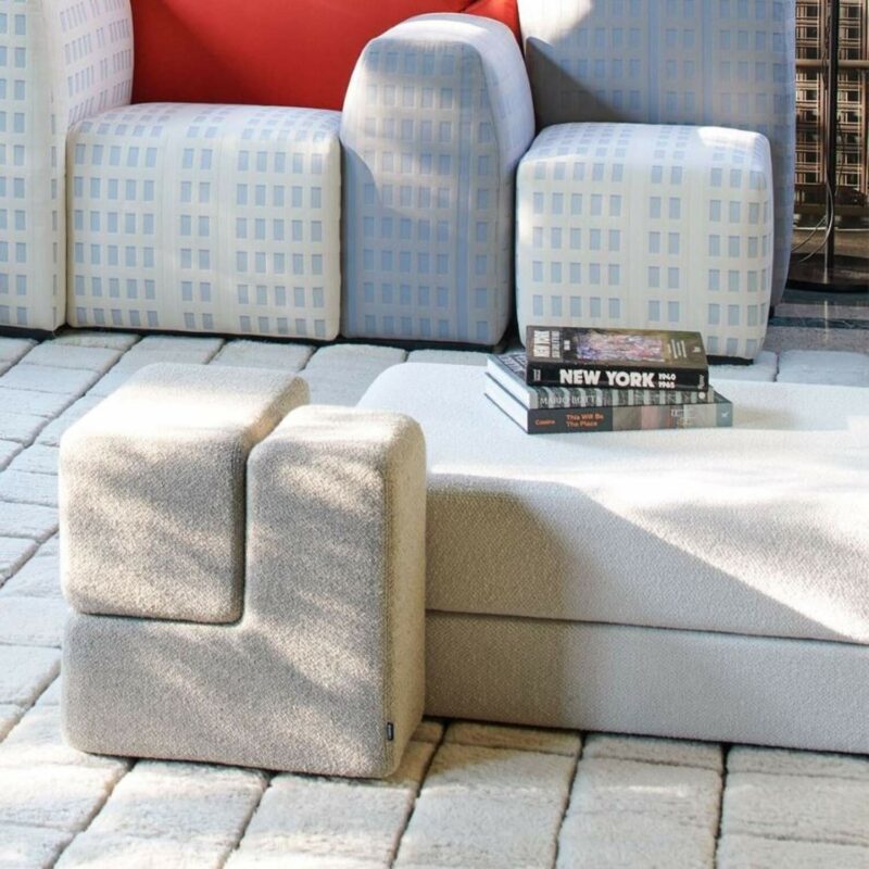 Шкаф-витрина Cassina