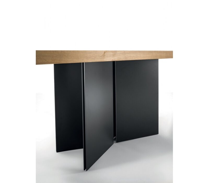 Обеденный стол Ambo