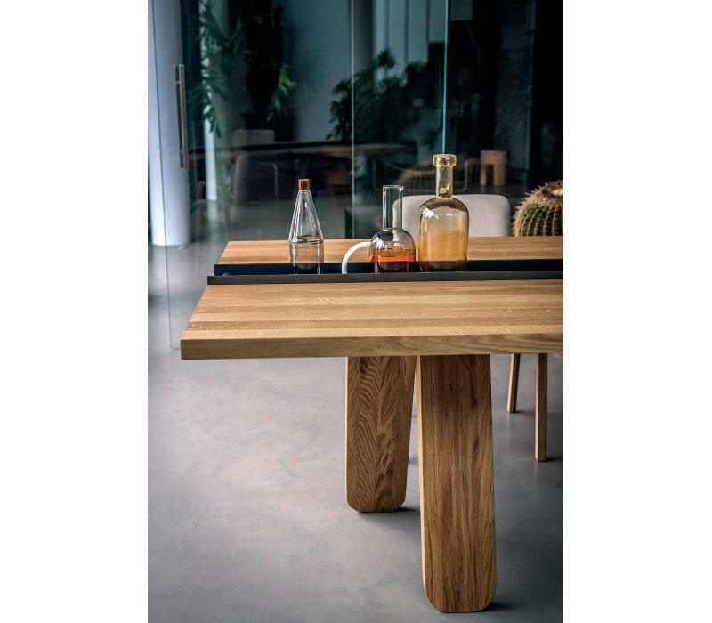 Обеденный стол Canal