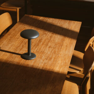 Настольная лампа Gustave Residential Smooth Black