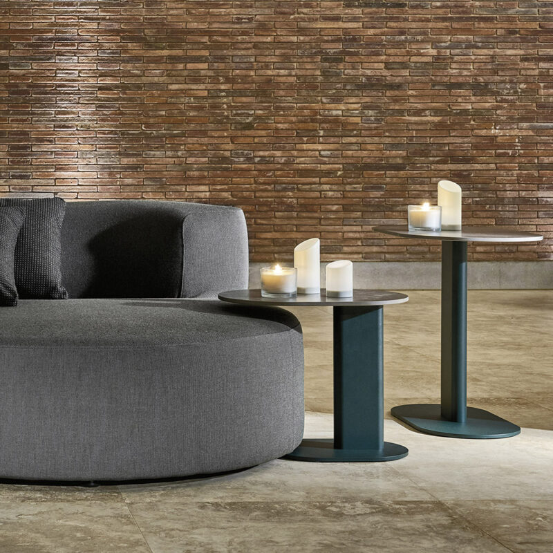 Уличный столик Plinto от Varaschin